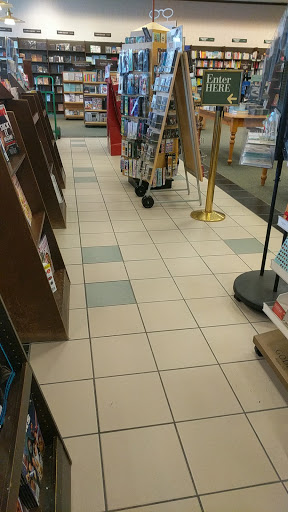 Book Store «Barnes & Noble», reviews and photos, 200 S Gary Ave, Bloomingdale, IL 60108, USA