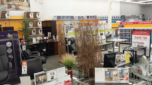 OfficeMax image