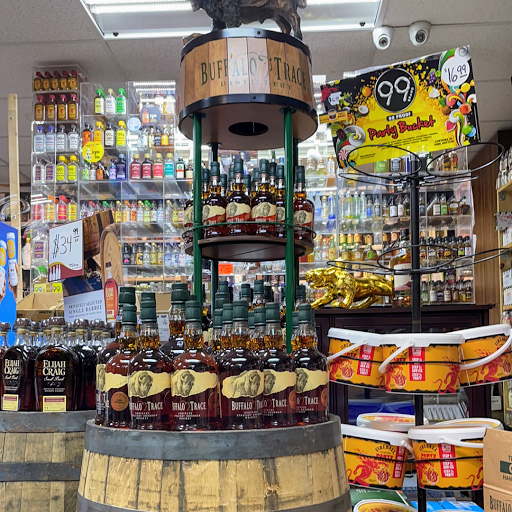 Liquor Store «Liquor Warehouse», reviews and photos, 10332 US-441, Leesburg, FL 34788, USA