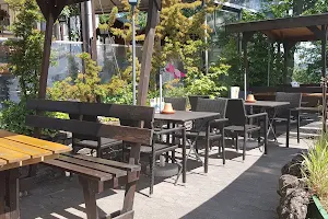 Sesselbahn-Terrassen-Café image