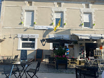 Atmosphère du Restaurant LE CH'TI TAILLEFER à Montignac-Charente - n°2