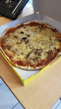 Plats et boissons du Pizzeria Mister Pizza à Valbonne - n°11