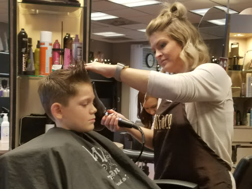 Hair Removal Service «Rau Salon», reviews and photos, 316 N Lake Ave # A, Twin Lakes, WI 53181, USA