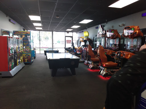 Movie Theater «Edison Park 8 Cinemas», reviews and photos, 2235 Winkler Ave, Fort Myers, FL 33901, USA