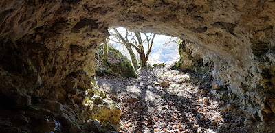 Grotte des Hommes à Saint-Moré