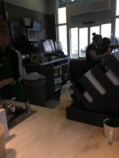 Coffee Shop «Starbucks», reviews and photos, 1283 Draper Pkwy, Draper, UT 84020, USA