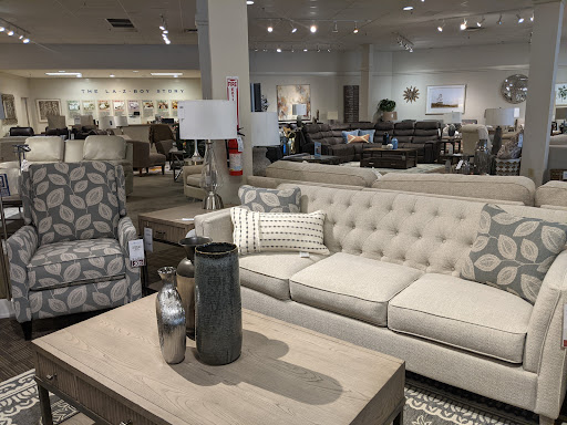 Furniture Store «La-Z-Boy Furniture Galleries», reviews and photos, 19230 Alderwood Mall Pkwy #180, Lynnwood, WA 98036, USA
