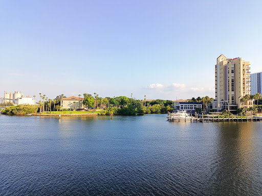 Shopping Mall «Channelside Bay Plaza», reviews and photos, 615 Channelside Dr #117, Tampa, FL 33602, USA