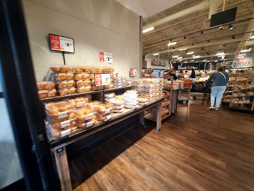 Shopping Mall «Essex Green Shopping Center», reviews and photos, 495 Prospect Ave, West Orange, NJ 07052, USA