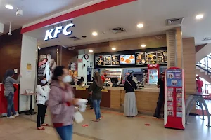 KFC BG Junction Surabaya image