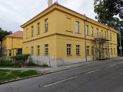 Raudnitzův Dům (Hlubočepský Zámek)