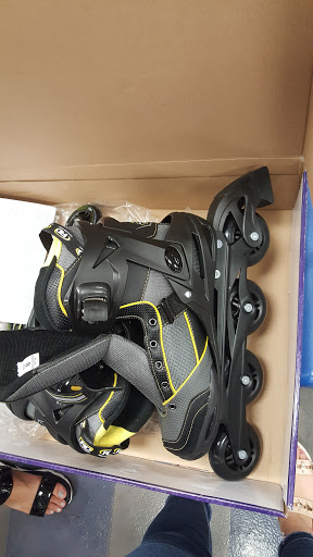 Sporting Goods Store «Big 5 Sporting Goods - San Mateo», reviews and photos, 2825 S El Camino Real, San Mateo, CA 94403, USA