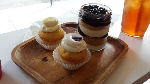 Bakery «Sweet Buttons Desserts», reviews and photos, 84 Rivington St, New York, NY 10002, USA