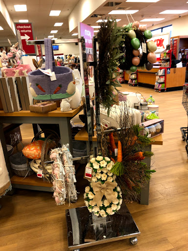 Department Store «T.J. Maxx», reviews and photos, 99 Gateway Dr, Mechanicsburg, PA 17055, USA