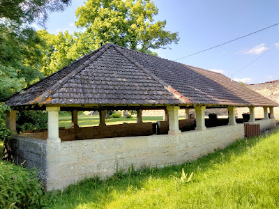 Lavoir à Autet