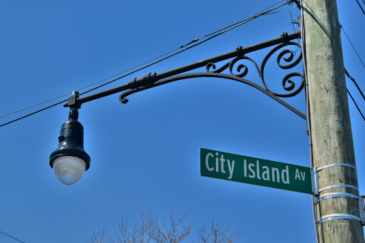 Auto Body Shop «City Island Auto Body And Towing», reviews and photos, 138 City Island Ave, Bronx, NY 10464, USA
