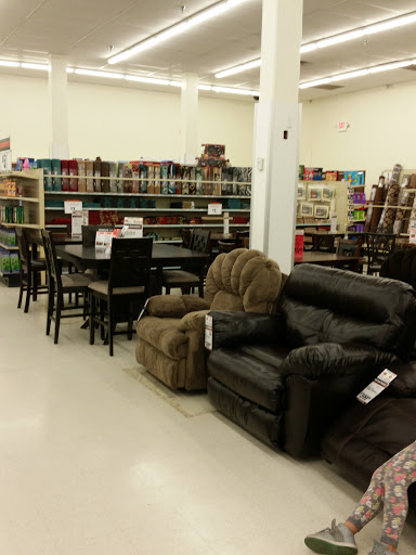 Discount Store «Big Lots», reviews and photos, 3215 N 5th Street Hwy, Reading, PA 19605, USA