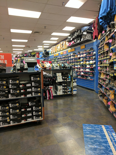 Sporting Goods Store «Big 5 Sporting Goods», reviews and photos, 43 W Thousand Oaks Blvd, Thousand Oaks, CA 91360, USA