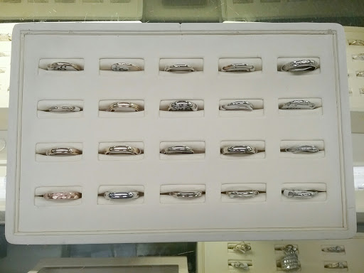 Pawn Shop «Gold Exchange», reviews and photos, 815 S Glenstone Ave, Springfield, MO 65802, USA