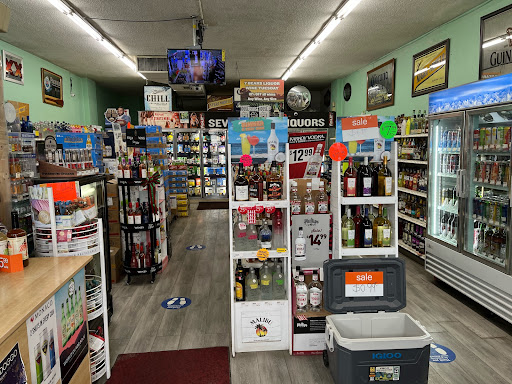 Liquor Store «7 Bears Liquors», reviews and photos, 1785 7th St E, St Paul, MN 55119, USA
