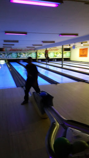 Sports Bar «Pinheads Jeffery Lanes», reviews and photos, 125 N Wolf Rd, Wheeling, IL 60090, USA