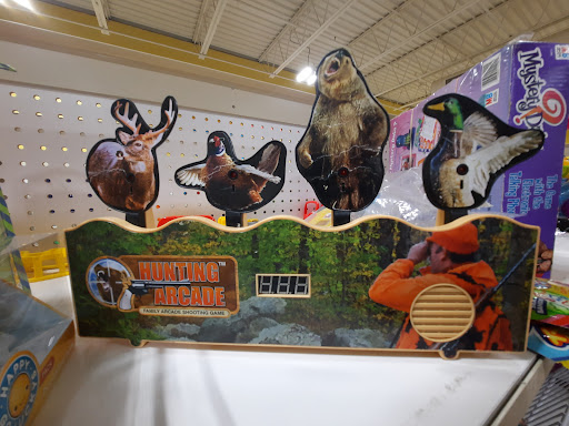 Thrift Store «Goodwill - Roseville, MN - Cleveland Avenue», reviews and photos, 2500 Cleveland Ave N, Roseville, MN 55113, USA