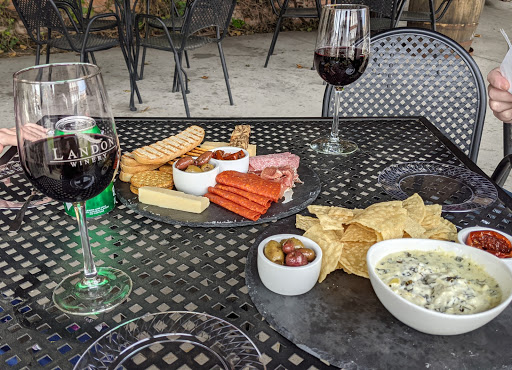 Winery «Landon Winery & Bistro», reviews and photos, 2508 Lee St, Greenville, TX 75401, USA