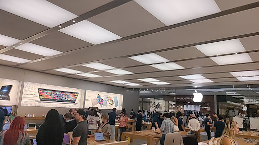 Computer Store «Apple Barton Creek», reviews and photos, 2901 S Capital of Texas Hwy, Austin, TX 78746, USA