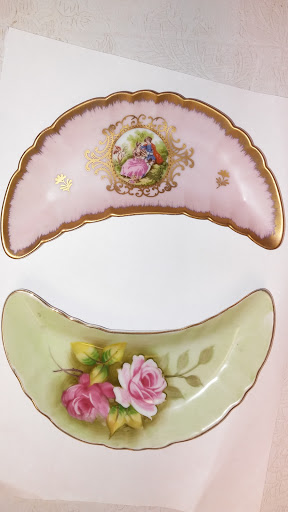 Consignment Shop «Riverbend Resale Shop», reviews and photos, 799 N Old St Louis Rd, Wood River, IL 62095, USA