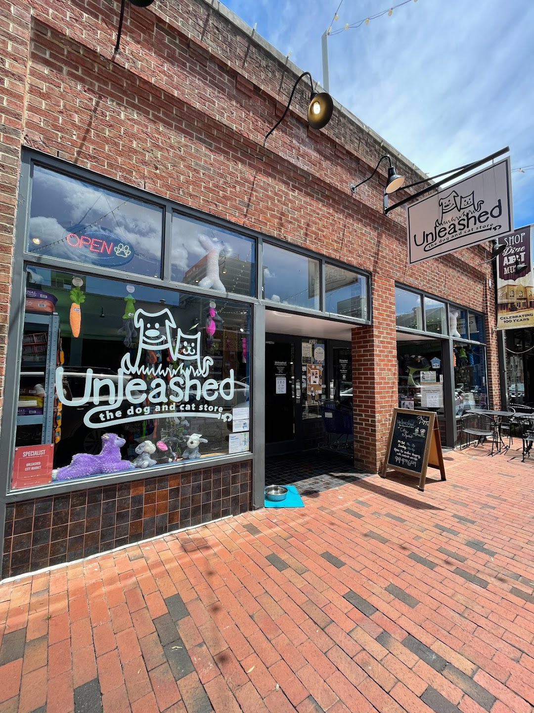 Unleashed, The Dog & Cat Store at City Market, Downtown Raleigh