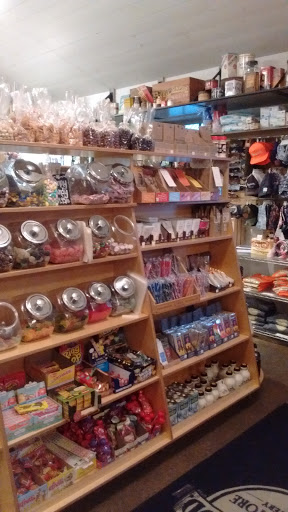 General Store «JJ Hapgood General Store & Eatery», reviews and photos, 305 Main St, Peru, VT 05152, USA