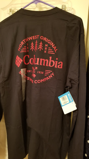 Sportswear Store «Columbia Sportswear Outlet Store», reviews and photos, 2950 I-20 Frontage Rd #1000, Grand Prairie, TX 75052, USA