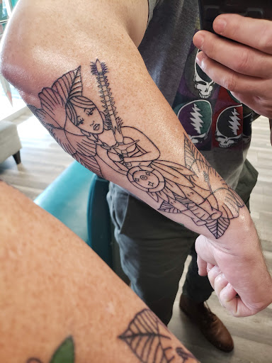 Tattoo Shop «Merritt Tattoos», reviews and photos, 218 N Main St, London, KY 40741, USA