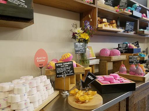 Cosmetics Store «Lush Cosmetics», reviews and photos, 1525 Walnut St, Philadelphia, PA 19102, USA