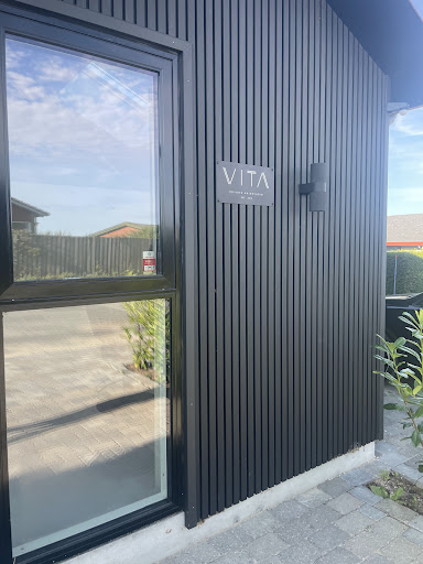 VITA Hair Studio & Saowalak Skønhed in Ronnede, Faxe
