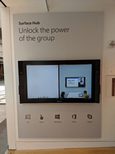 Electronics Store «Microsoft Store - The Westchester», reviews and photos, 125 Westchester Ave, White Plains, NY 10601, USA