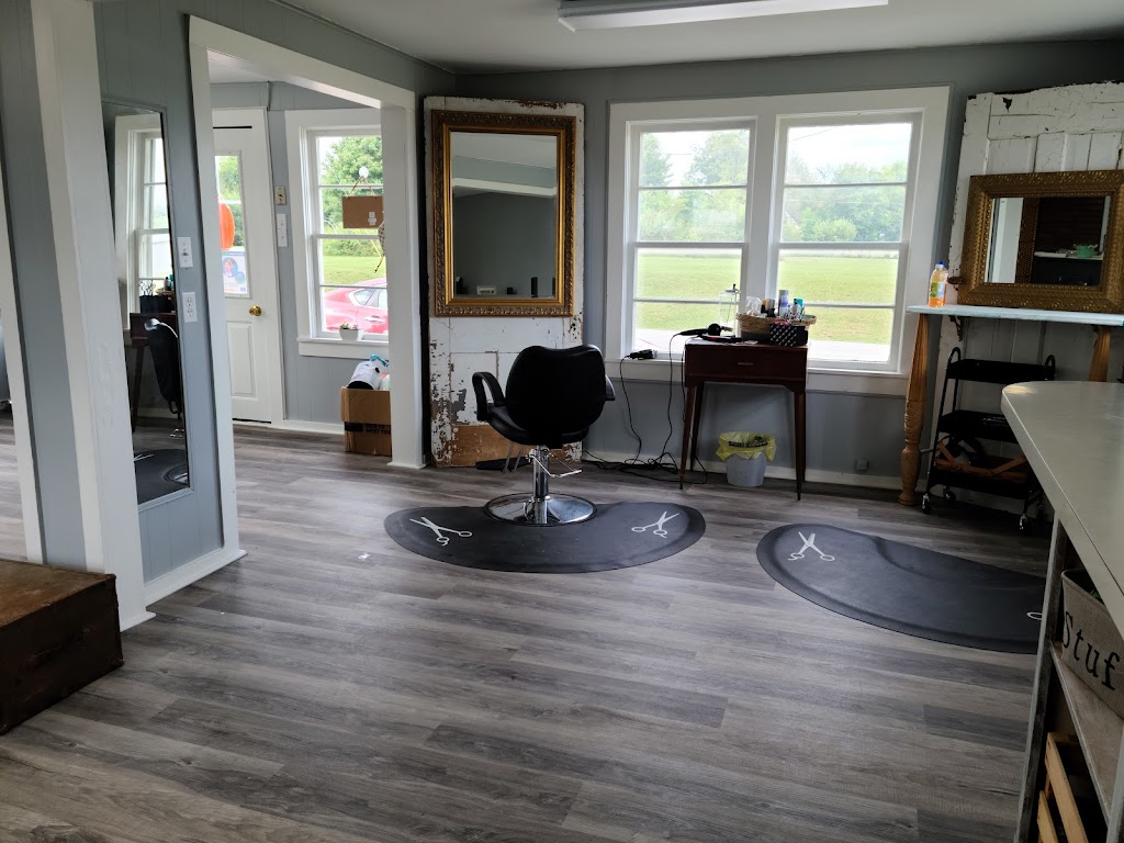 A Touch of Class Salon 42743