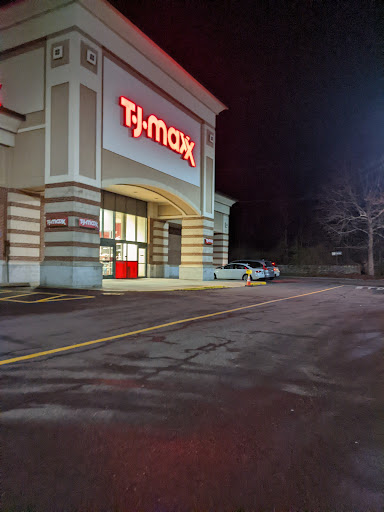 Department Store «T.J. Maxx», reviews and photos, 33 Holyoke St, Holyoke, MA 01040, USA