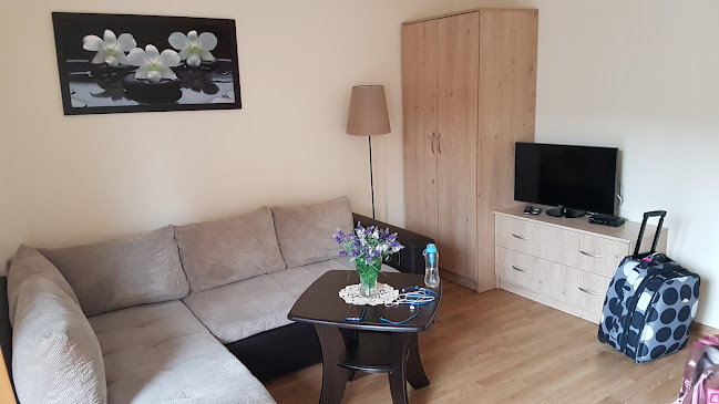 Pod Lipami Apartamenty & Grill