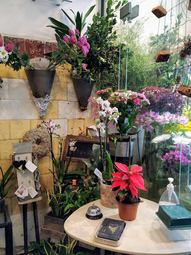 Artificial flowers stores Lisbon