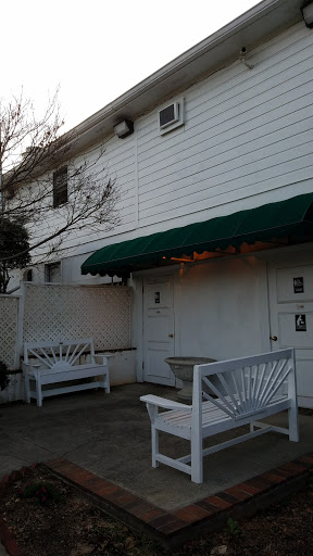 Southern Restaurant (US) «Blue Willow Inn Restaurant & Gift Shop», reviews and photos, 294 N Cherokee Rd, Social Circle, GA 30025, USA