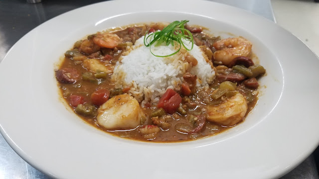 Edge Steakhouse & Sports Lounge