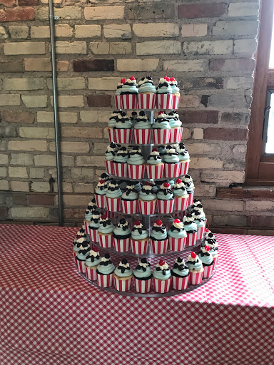 Bakery «Grand Finale Desserts and Pastries», reviews and photos, 225 Franklin Ave, Grand Haven, MI 49417, USA