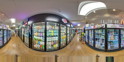 Liquor Store «Hillsboro Liquor Store», reviews and photos, 2055 SE Tualatin Valley Hwy #14, Hillsboro, OR 97123, USA