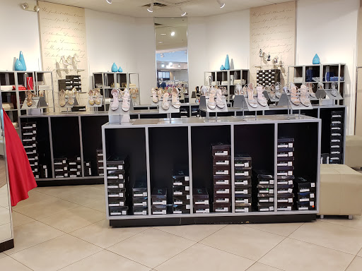 Dress Store «Camille La Vie», reviews and photos, 5223 International Dr, Orlando, FL 32819, USA