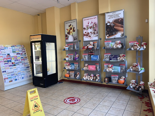 Gift Shop «Edible Arrangements», reviews and photos, 204 Main St, New Britain, CT 06051, USA