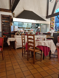 Atmosphère du Restaurant français Aux Petits Oignons à Éragny - n°7
