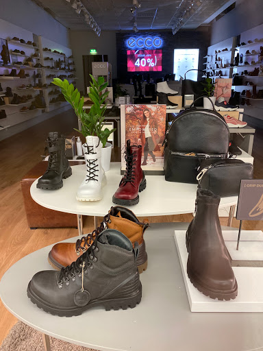 Stores to buy boots Helsinki