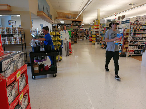 Grocery Store «Super Stop & Shop», reviews and photos, 80 Birdsall Rd, Baldwin Place, NY 10505, USA