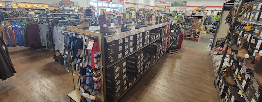 Home Improvement Store «Tractor Supply Co.», reviews and photos, 8110 S Port Dr, Manhattan, KS 66502, USA